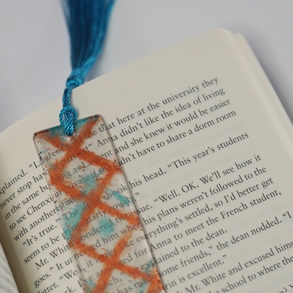 Copper Blue Criss Cross Handmade Resin Bookmark - Picture 2 of 9